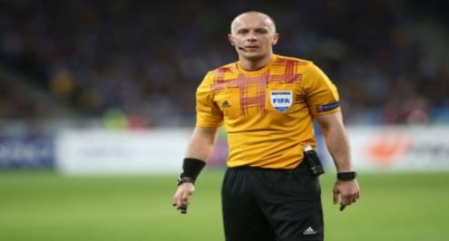 رسميًا.. صافرة بولندية لقمة الأهلي والزمالك في نهائي الكأس
